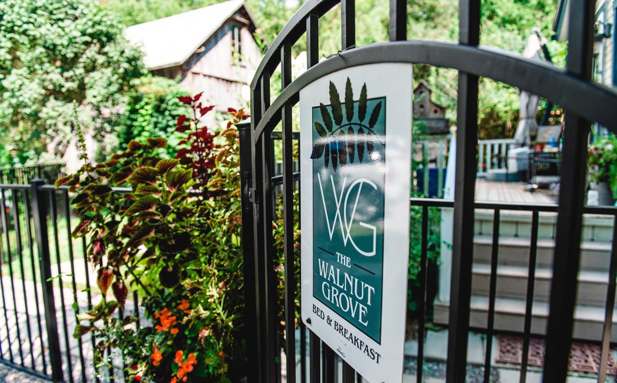 The Walnut Grove Bnb Harrow Kültér fotó